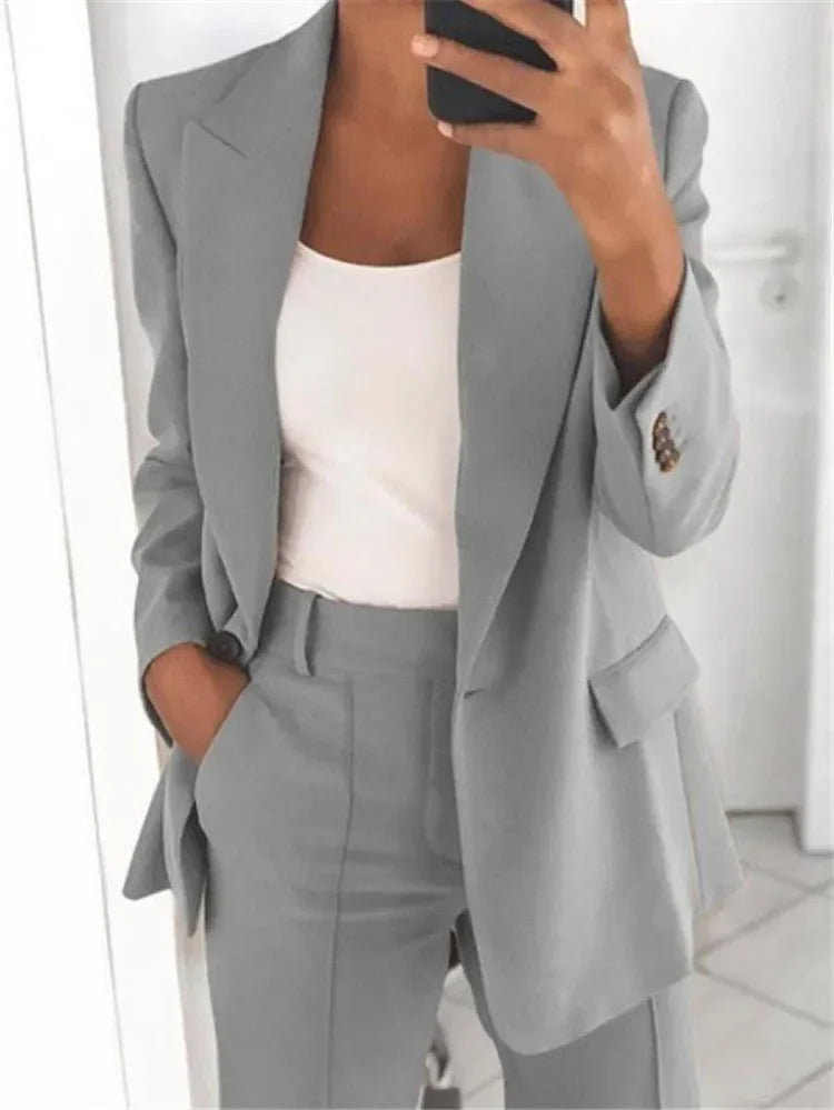 Conjunto Sevilla – Blazer + Calça com Corte Sofisticado e Caimento Perfeito