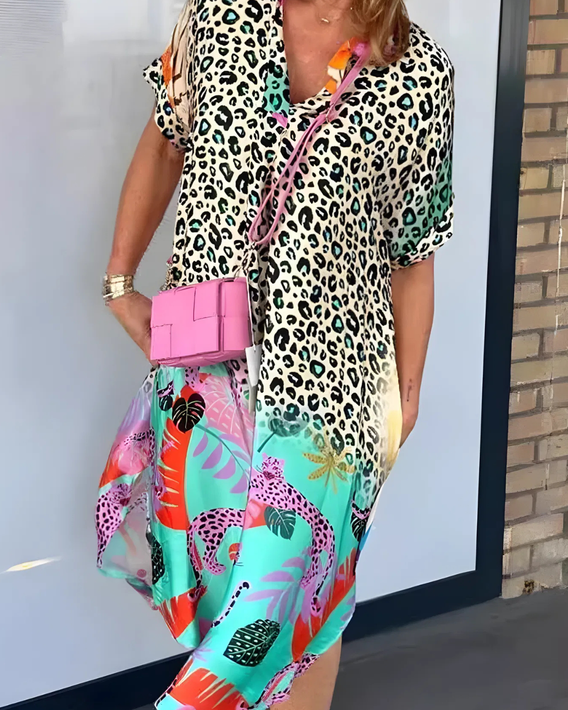 Vestido Yone | Decote em V - Leve e Soltinho (Primavera 2025)